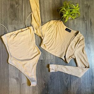 Cute bodysuit ensemble for the season! New item